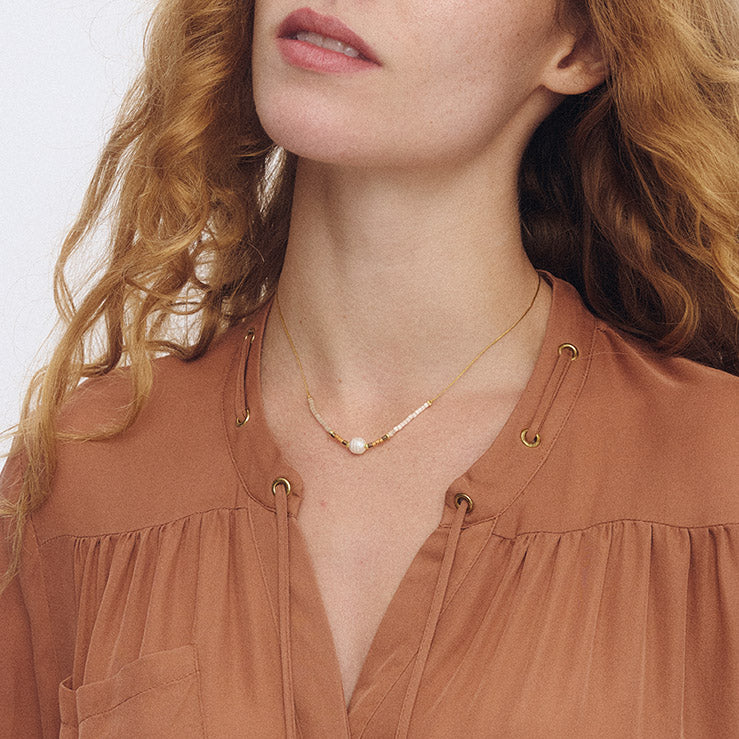 Pearl Necklace - Light Neutral