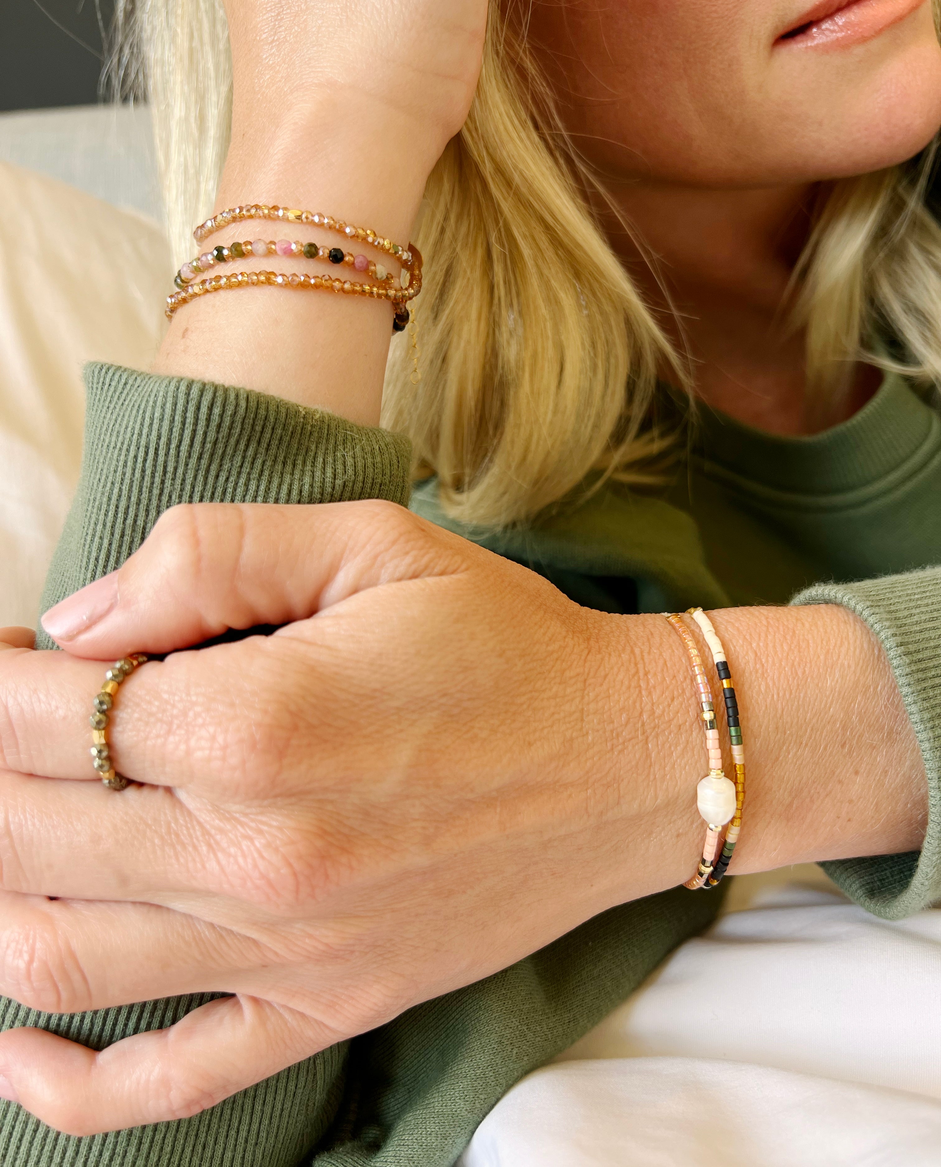 Pearl Bracelet - Shell Pink